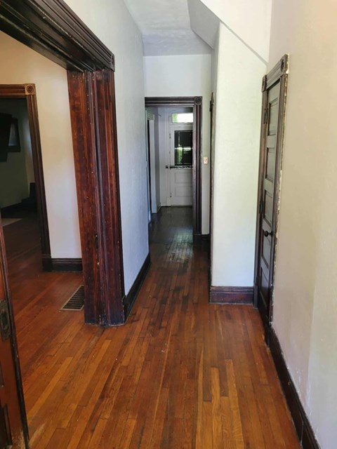 622 W Ormsby St Studio Apartment for Rent