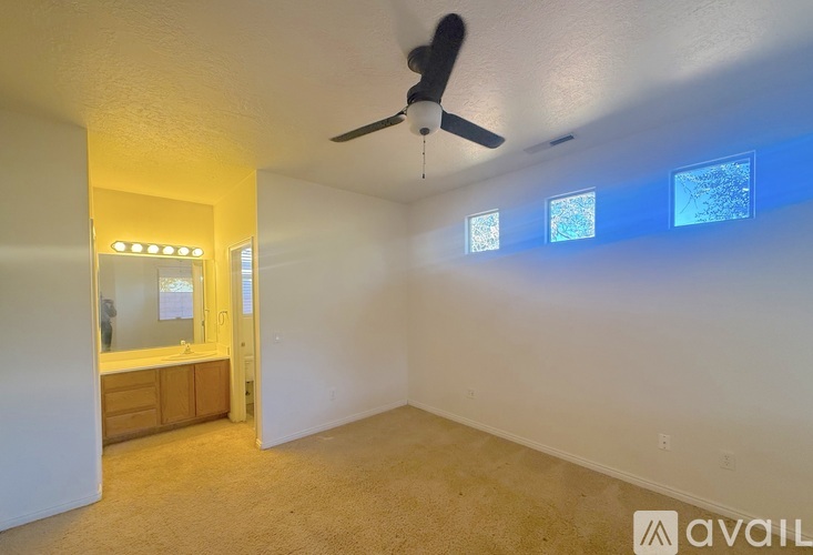 Source URL: https://prod-avail.s3.amazonaws.com/public_images/41789321/listing/934-MasterBedFromEntryDoor.jpg