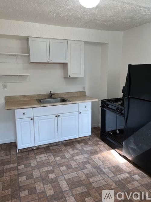 2-bedroom apartment at 916 Gibson St in Pittsburgh, PA