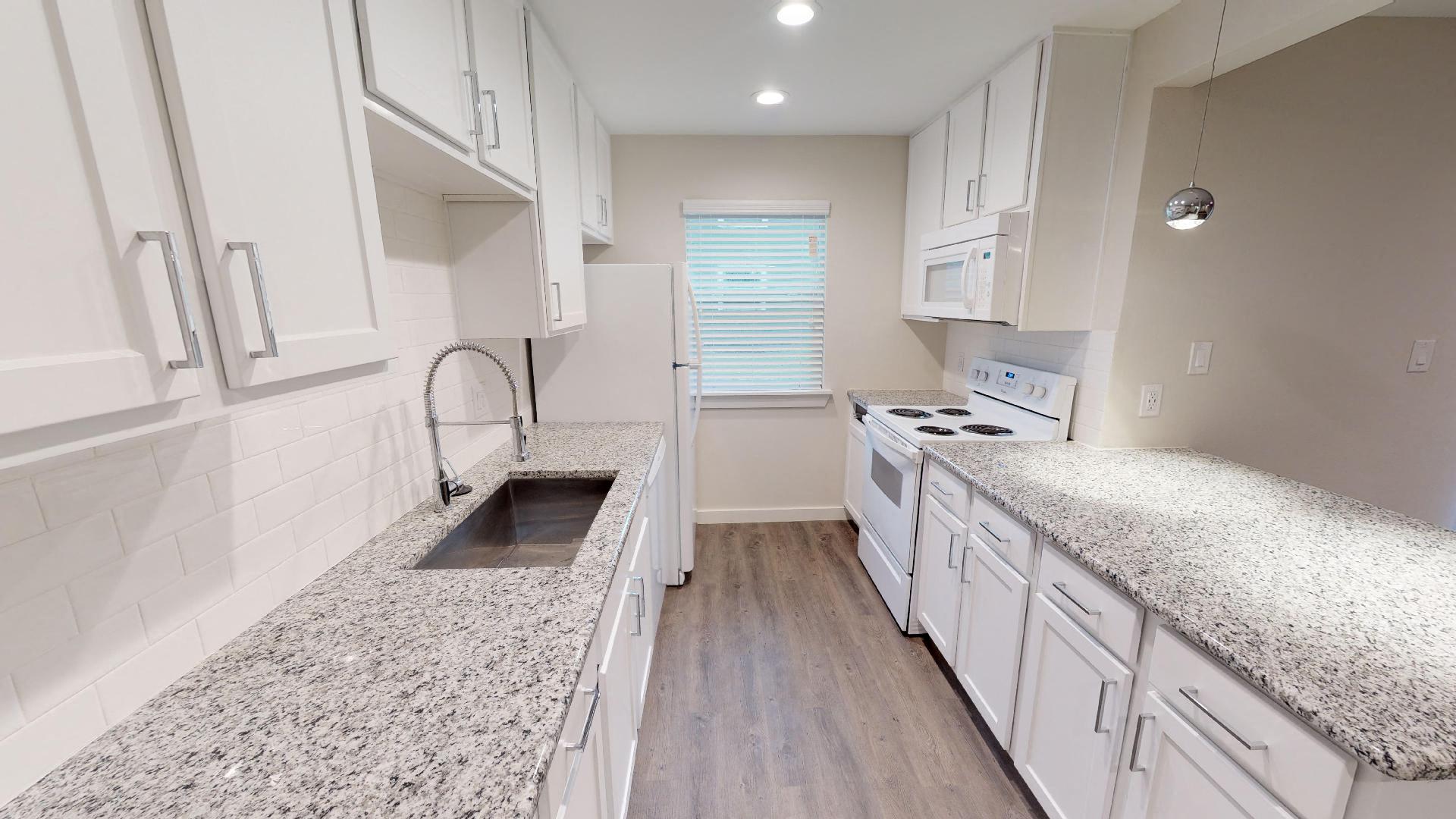 1906 Sam Houston Dr. 1-3 Beds Apartment, Townhouse for Rent - Photo Gallery 8