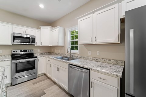 133 Navy Blue Dr 3 Beds House for Rent - Photo Gallery 3