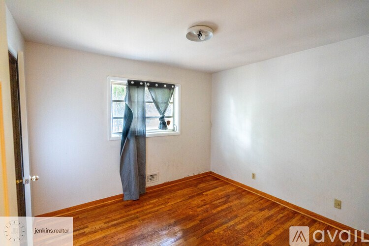 2644 Preston Drive 6 Beds Single Family Home for Rent - Photo Gallery 9