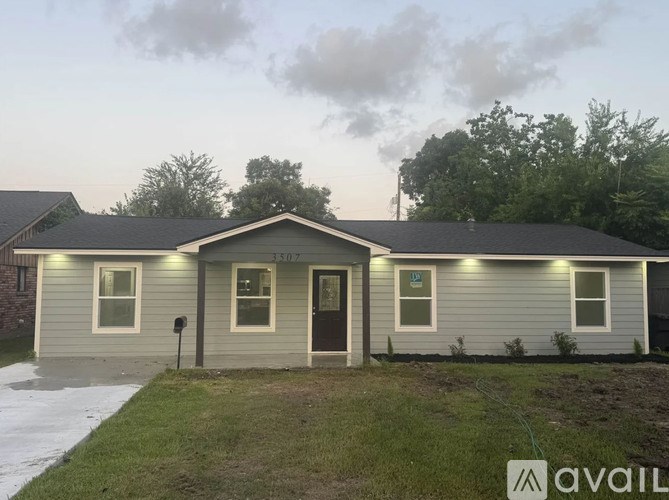 A house with the number 3507 on it is available for rent.