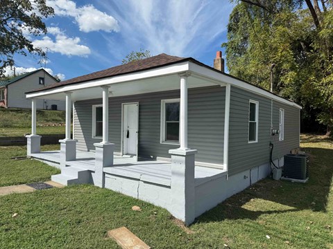211 B Street 2 Beds Apartment for Rent