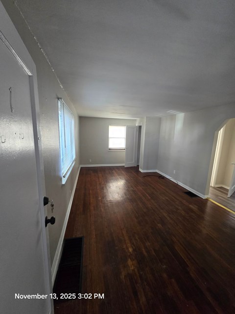 1630 Darst Ave 1 Bed Apartment for Rent - Photo Gallery 4