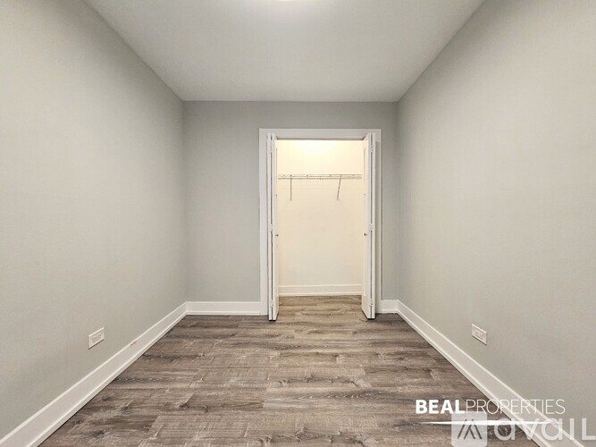 445 W Barry Ave Studio Condo for Rent - Photo gallery 2