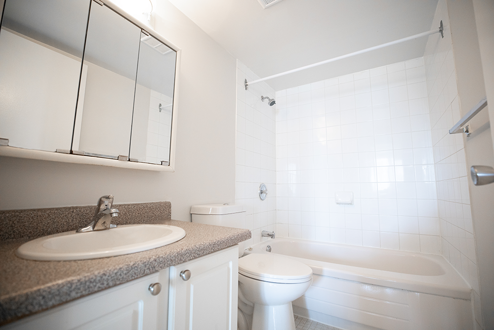 Unfurnished Bathroom