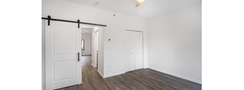 1 Bedroom, 1 Bathroom