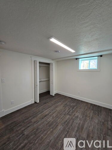 122 2Nd Ave N 5 Beds Apartment for Rent