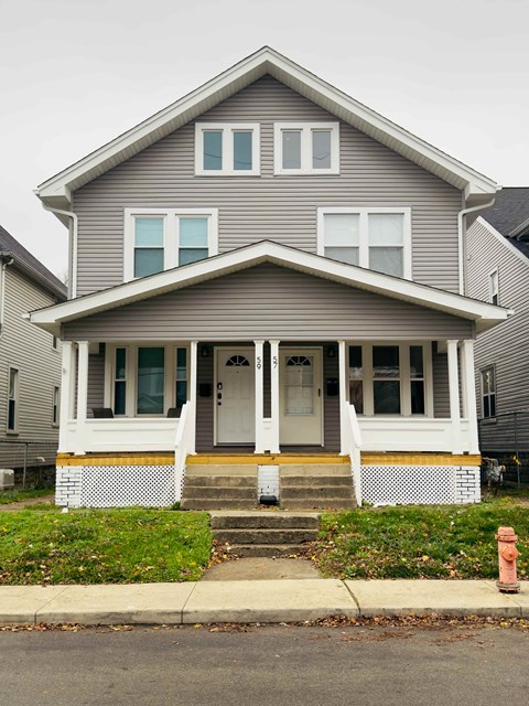 57 Hawkes Avenue 3 Beds Apartment for Rent