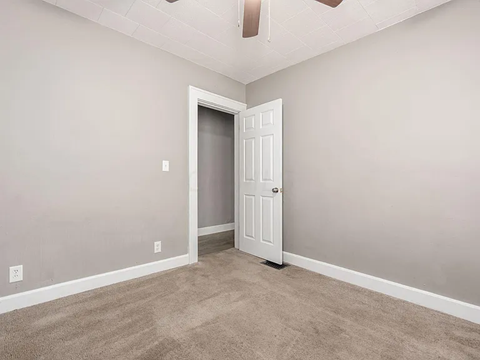 57 Hawkes Avenue 3 Beds Apartment for Rent