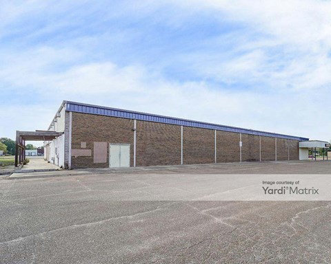 Storage Units for Rent available at 500 West Broadway, West Memphis, AR 72301