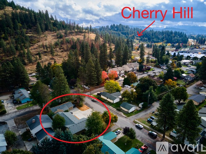 A bird's eye view of Cherry Hill residential area with a house circled in red.