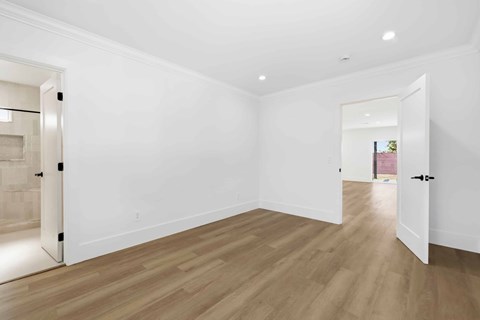 14862 Envoy St 3 Beds Apartment for Rent