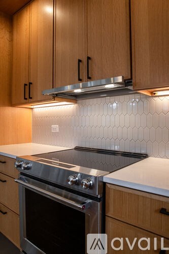 Source URL: https://prod-avail.s3.amazonaws.com/public_images/41515514/listing/531A0004.jpg