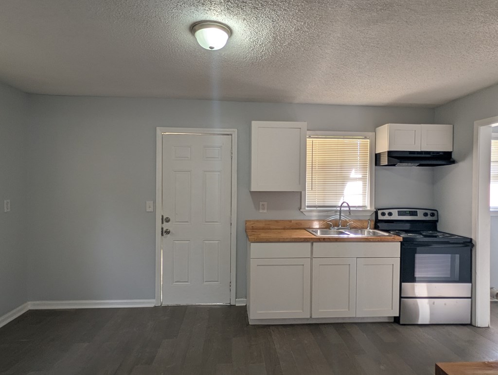 4830 Saphire Avenue 3 Beds House for Rent - Photo Gallery 19