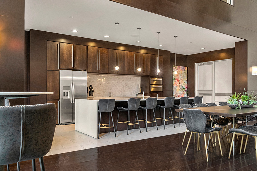 Strata Apartments - Dallas, TX - Clubhouse
