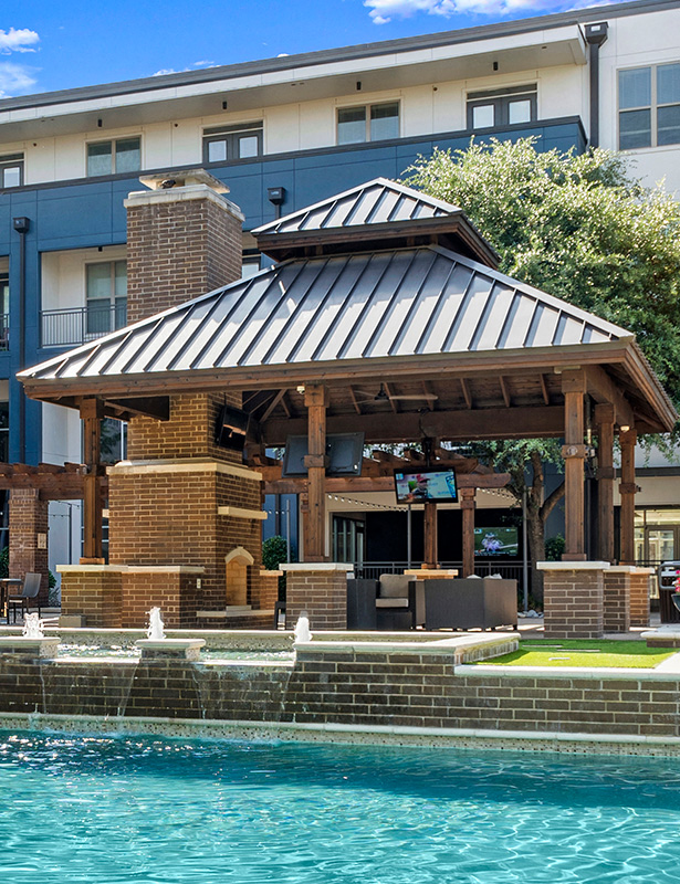 Strata Apartments - Dallas, TX - Outdoor Cabana