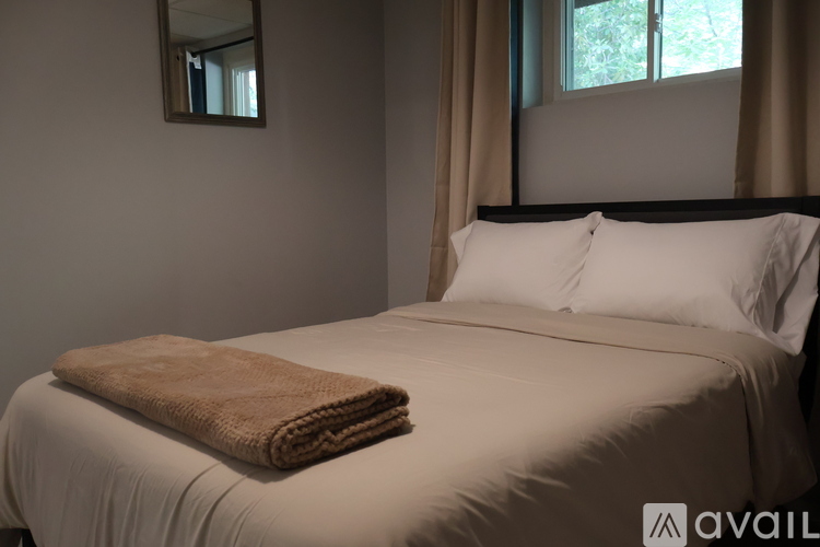 258 Douglas Pike 2 Beds Apartment for Rent - Photo gallery 1