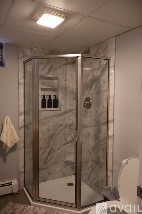 258 Douglas Pike 2 Beds Apartment for Rent - Photo gallery 3