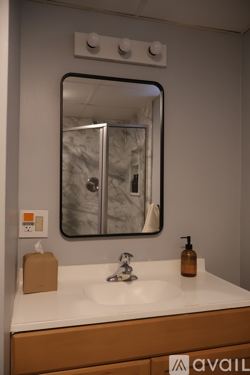 258 Douglas Pike 2 Beds Apartment for Rent - Photo gallery 5
