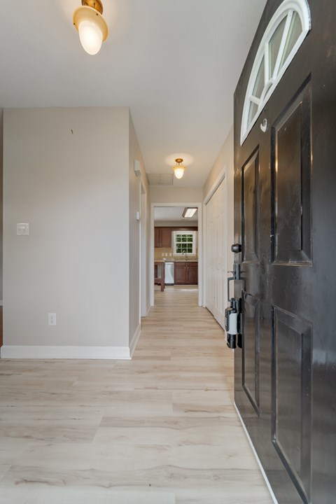 104 Orkney Drive 4 Beds House for Rent - Photo Gallery 2