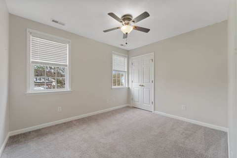 104 Orkney Drive 4 Beds House for Rent - Photo Gallery 13