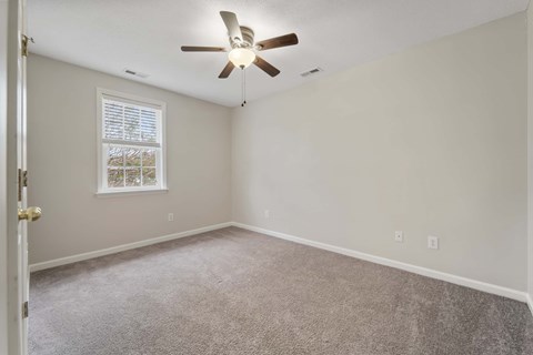 104 Orkney Drive 4 Beds House for Rent - Photo Gallery 15