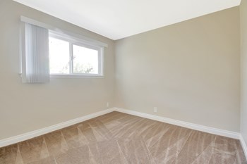 1969 Latham Street Studio-1 Bed Apartment for Rent - Photo Gallery 5