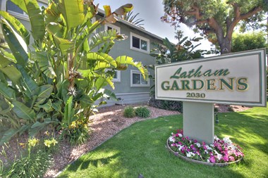 2030 Latham Street 1-2 Beds Apartment for Rent