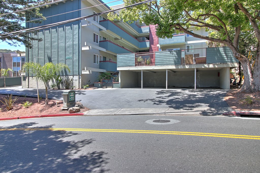 the building in which the apartment is located