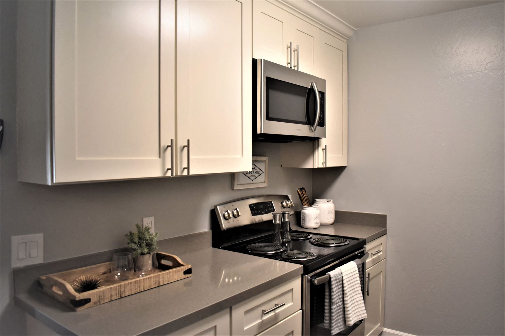 Electric Range Offered at Sunnyvale Town Center, Sunnyvale, CA