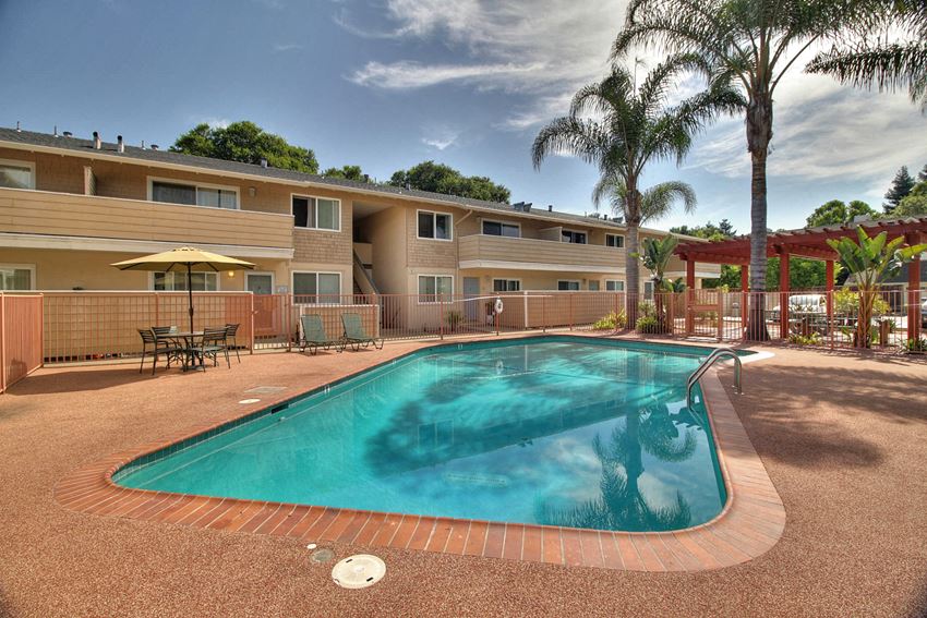 565 Willow Road 1 Bed Apartment for Rent - Photo Gallery