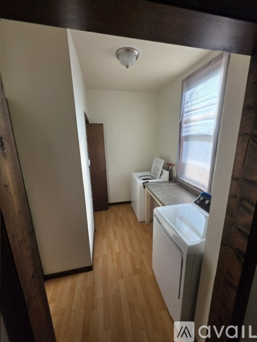10561 N Loomis Rd 2 Beds Single Family Home for Rent - Photo gallery 1