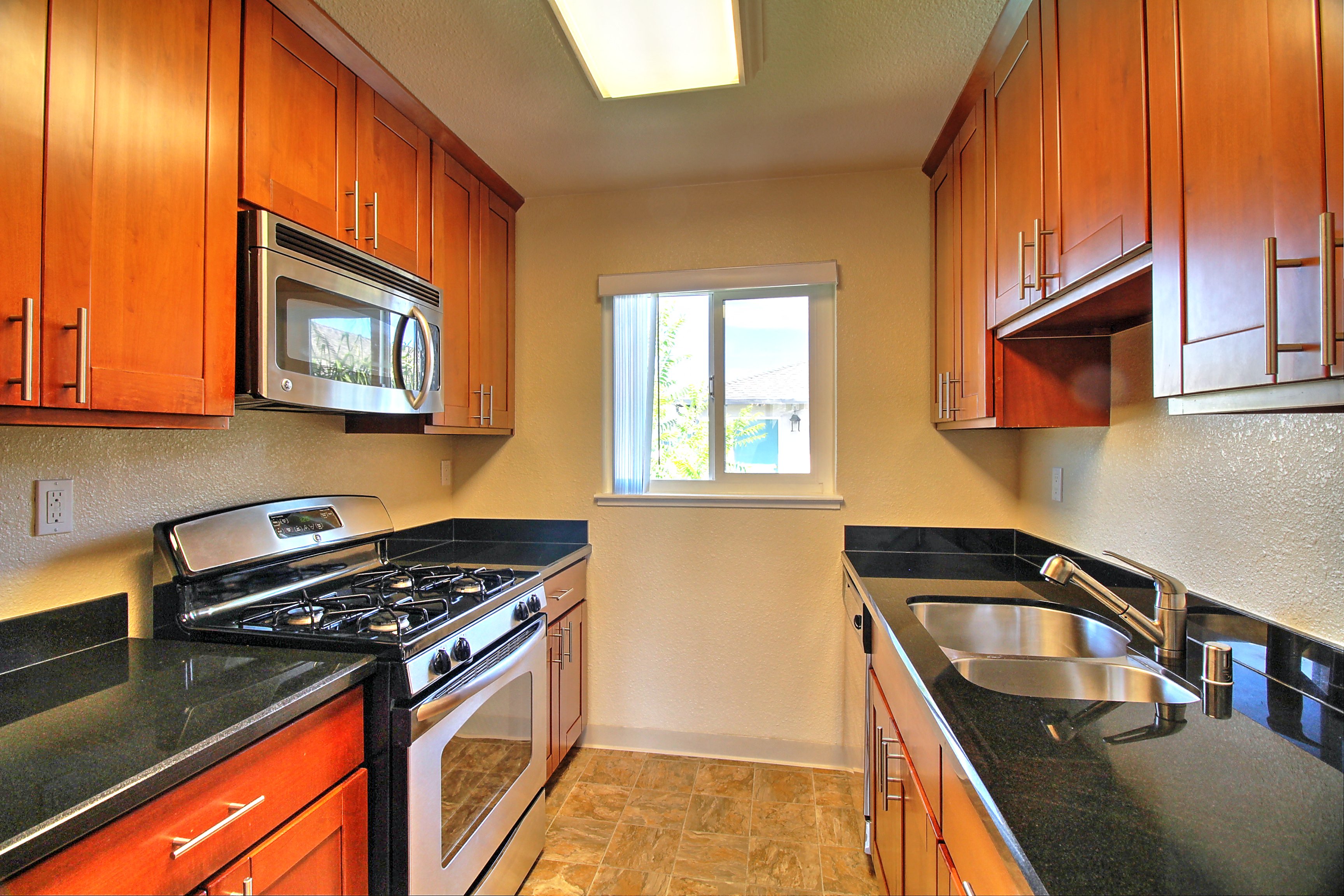 782 And 786 Coleman is a similar property to Menlo Park West Apartments located in Menlo Park