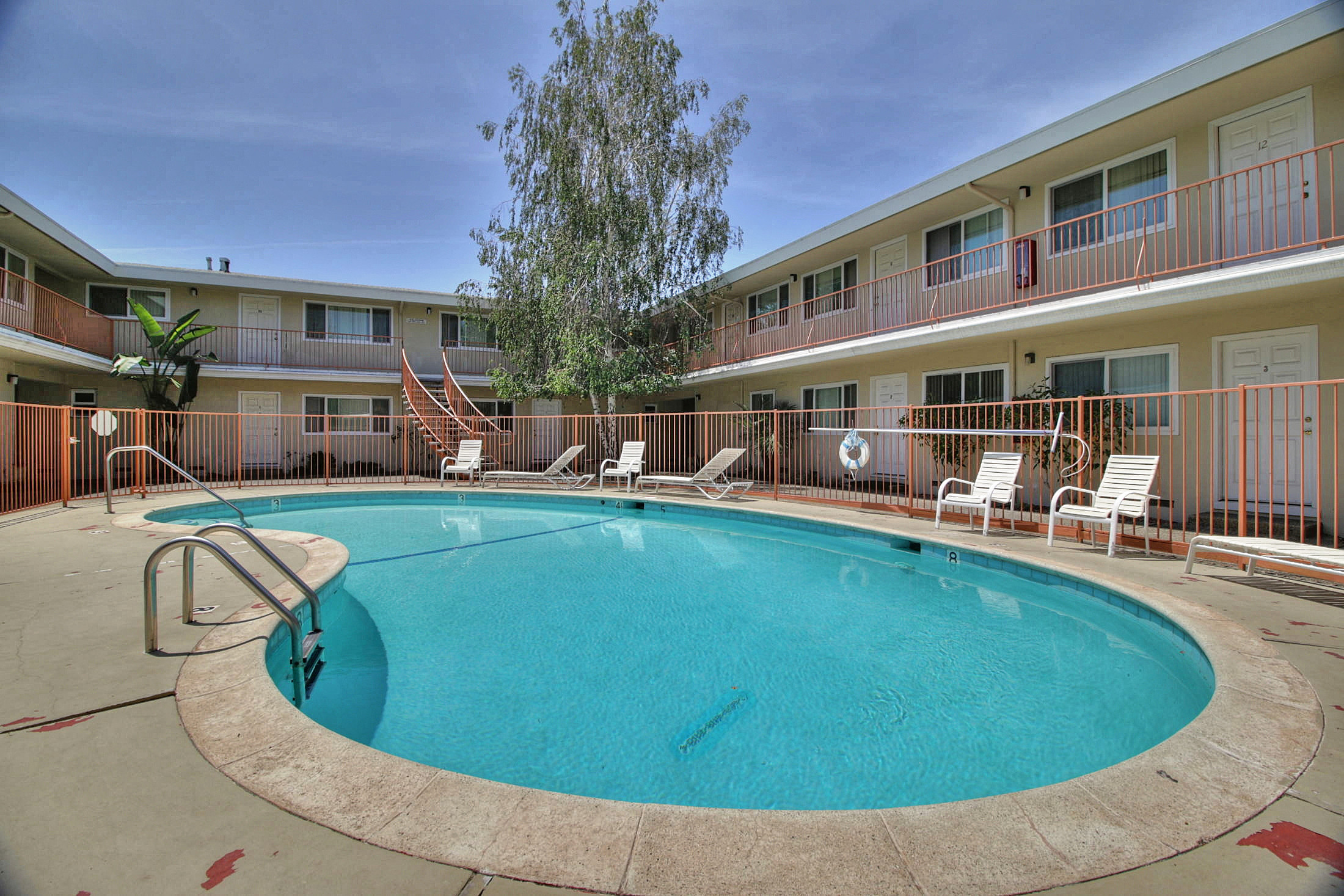 1960 California Apartments in Mountain View, CA
