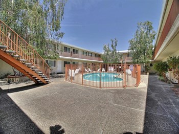 1960 California Street 1-2 Beds Apartment for Rent - Photo Gallery 6
