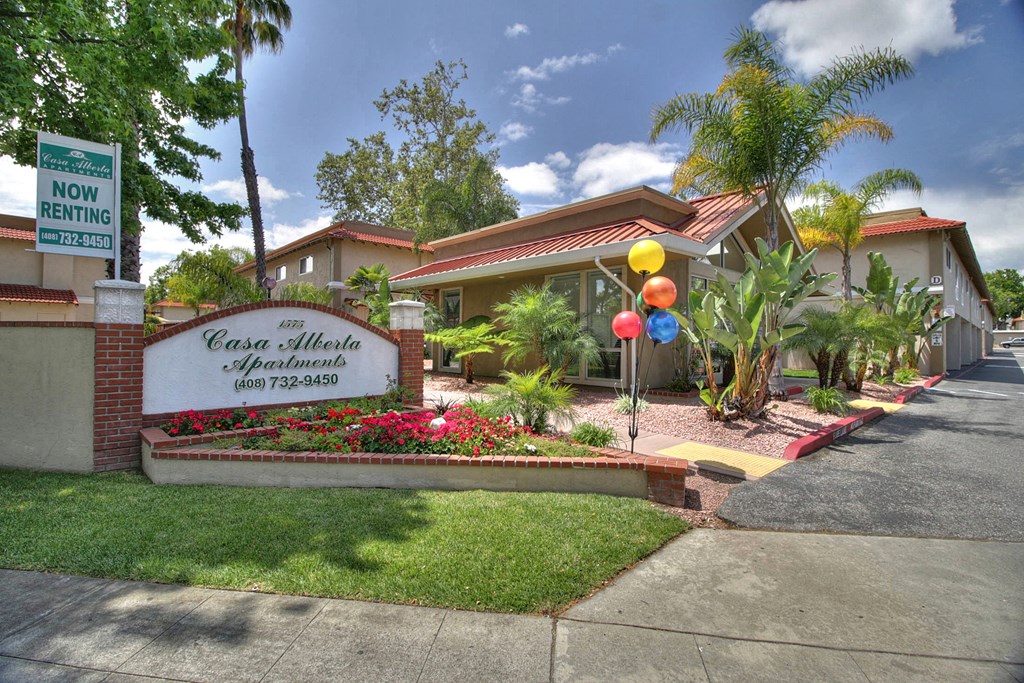 Front View at Casa Alberta Apartments, California