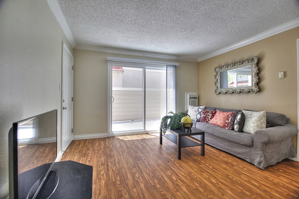 Casa Alberta Apartments is a similar property to Mathilda Development 510, LLC located in Sunnyvale