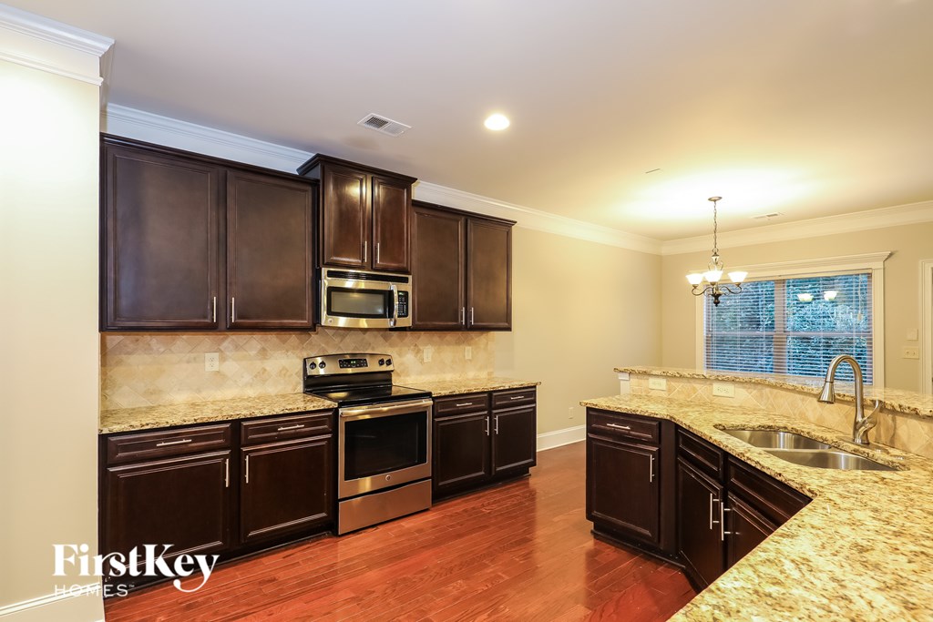 139 Village Park Drive 5 Beds House for Rent - Photo Gallery 9