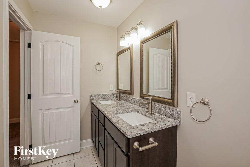 163 Melbourne Dr 4 Beds House for Rent - Photo Gallery 16