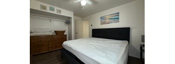 2 Bedrooms, 1 Bathroom
