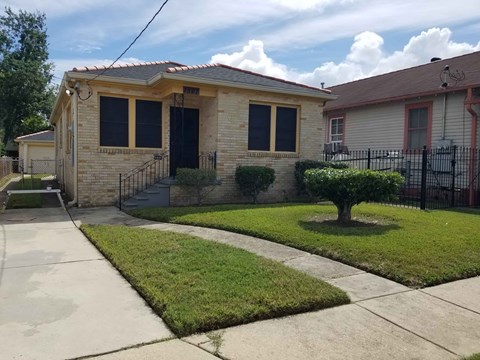 1527 Gallier St 2 Beds Apartment for Rent