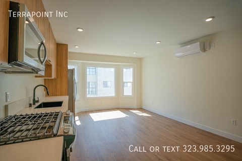 1036 Westmoreland Ave 2 Beds Apartment for Rent - Photo Gallery 4