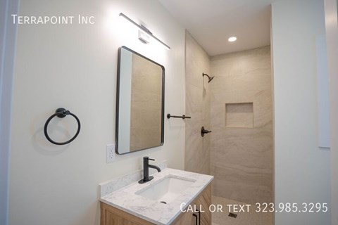 1038 Westmoreland Ave 2 Beds Apartment for Rent - Photo Gallery 3