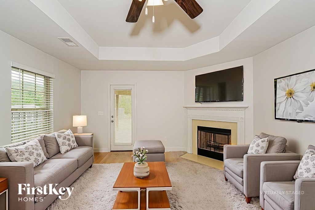 265 BLACK CREEK TRAIL 3 Beds House for Rent - Photo Gallery 4