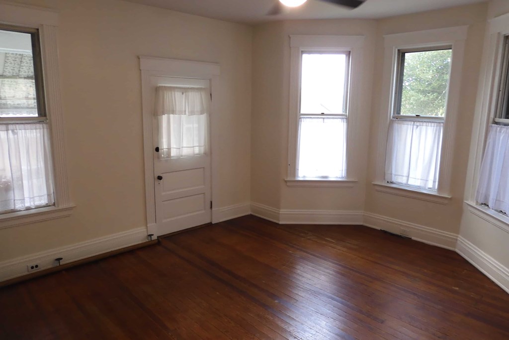 203 Boone Street 2 Beds House for Rent - Photo Gallery 7
