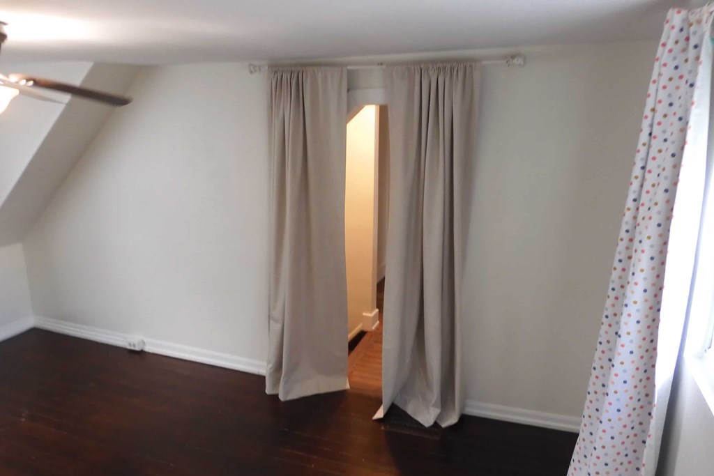 203 Boone Street 2 Beds House for Rent - Photo Gallery 3
