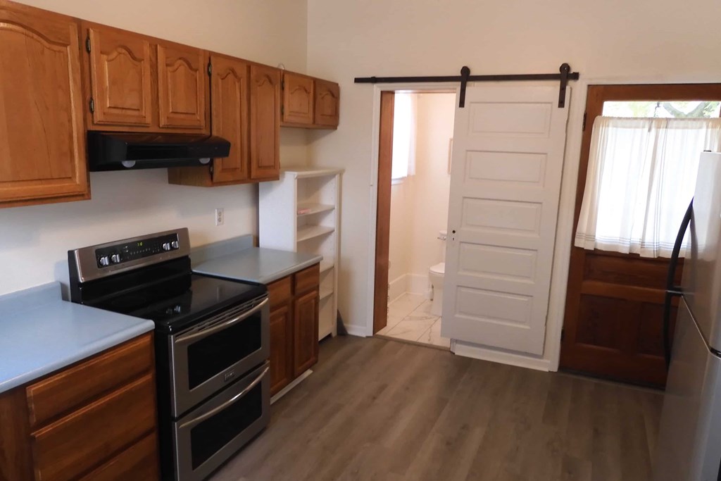 203 Boone Street 2 Beds House for Rent - Photo Gallery 6