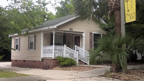 1019 N Devilliers St 1 Bed Apartment for Rent